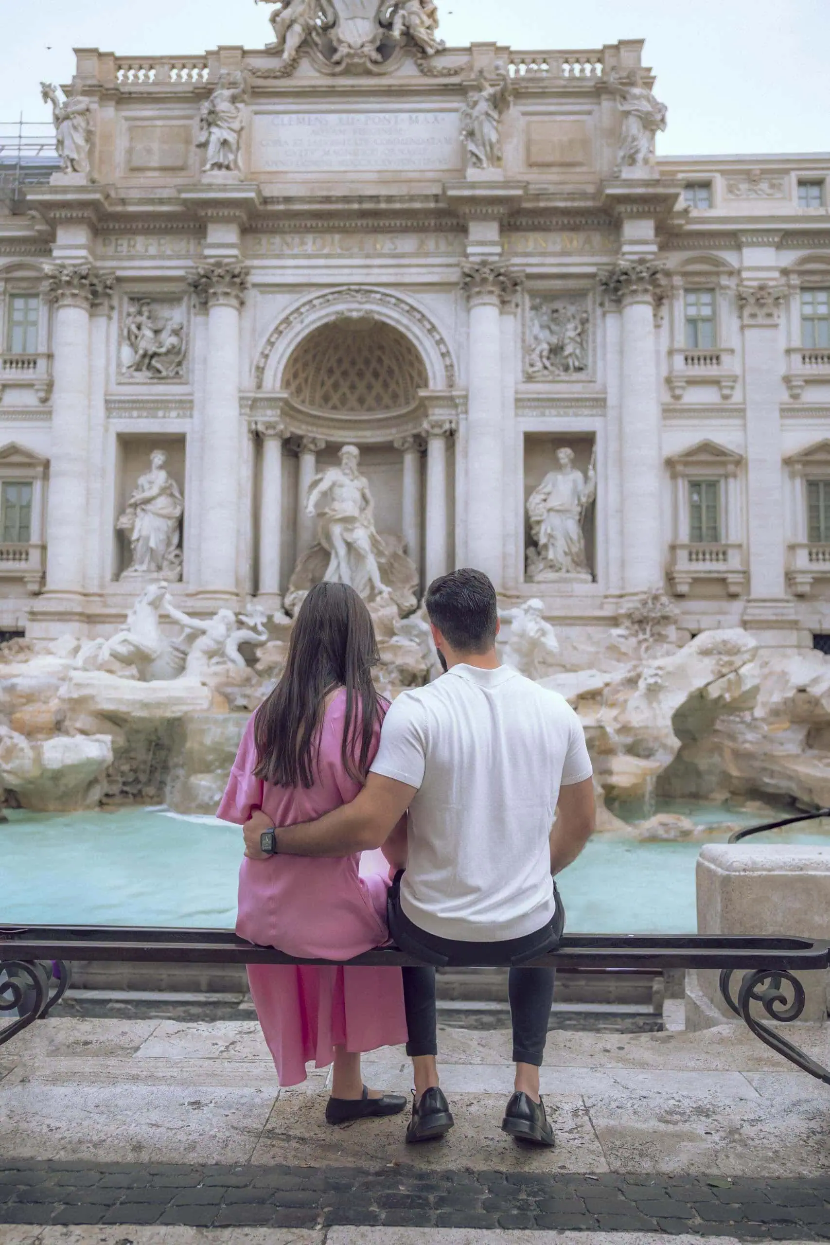 Couple bench trevi fountain Rome - Rome by Finzi