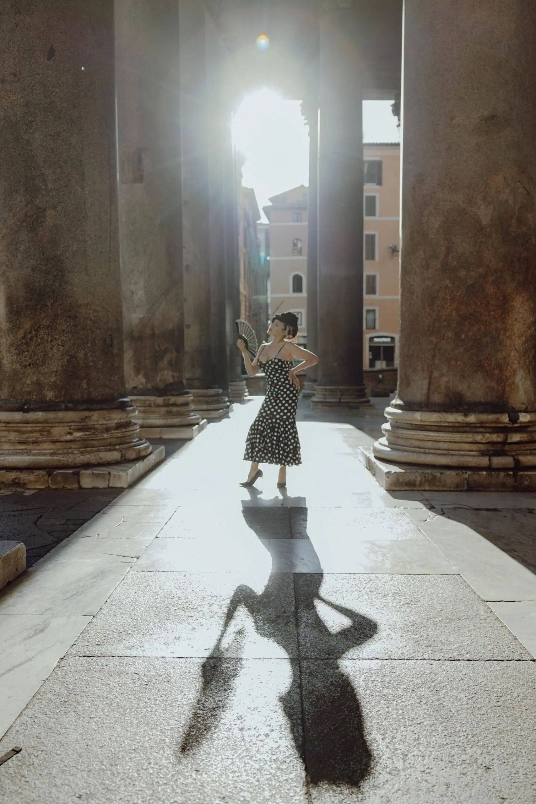 Woman fan sunburst pantheon portico - Rome by Finzi